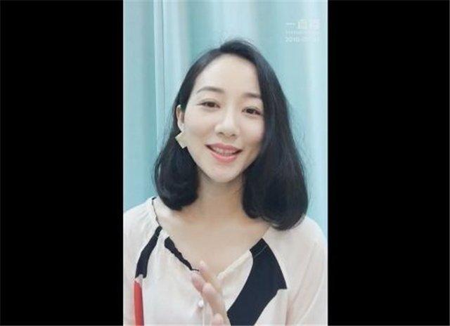 比韩雪家世背景更精彩的,其实是她的腿啊!_时