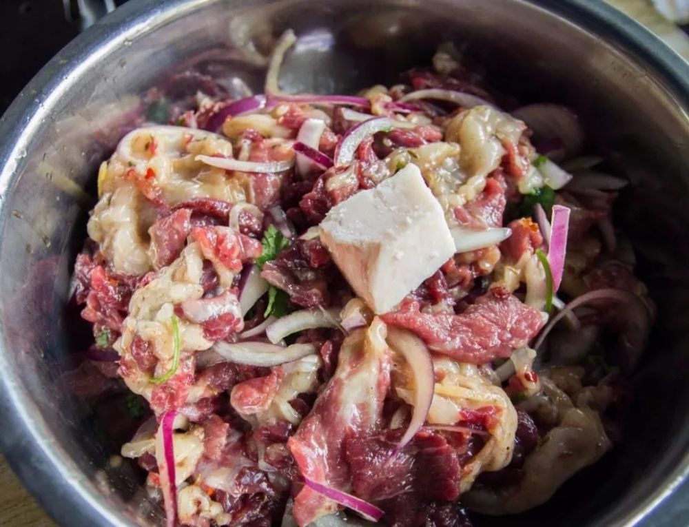 《西虹市首富》里沈腾请拉菲特吃的齐齐哈尔