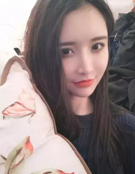 又一个网红被封杀，跟冯提莫齐名，封杀的理由比温婉还要严重