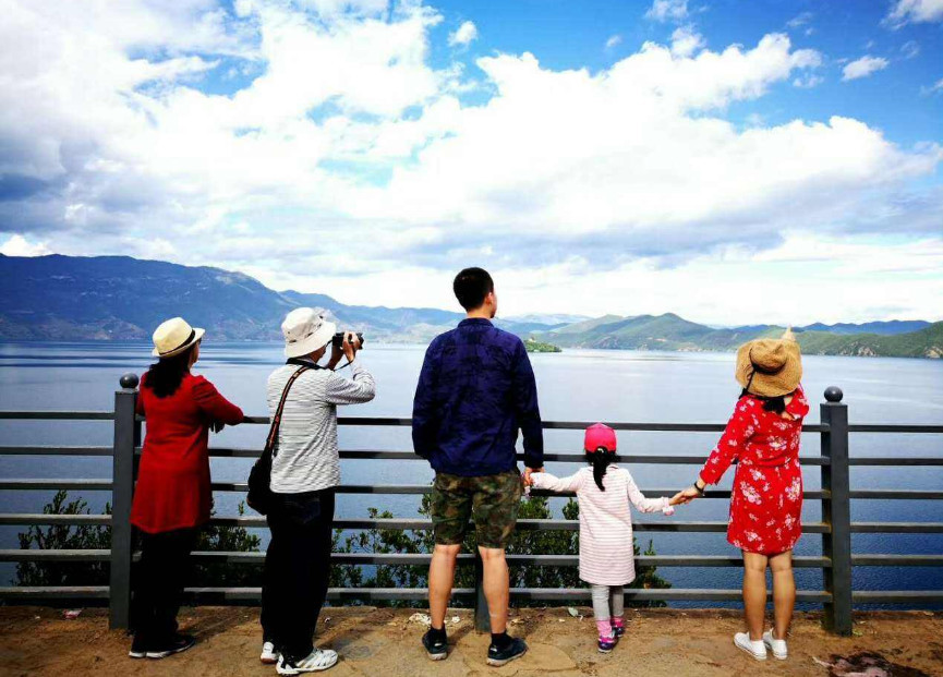 越南女土豪到中国旅游:中国物价怎么这么贵?