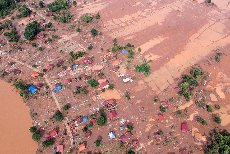 老挝人口构成_老挝女人图片(3)