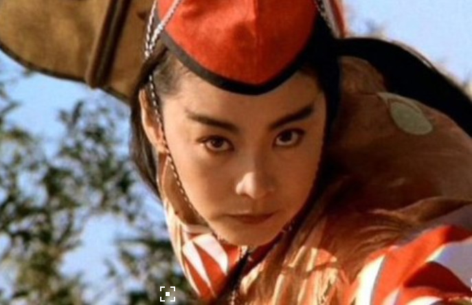 传奇的林青霞，在事业巅峰和男友闪婚，如今家庭美满
