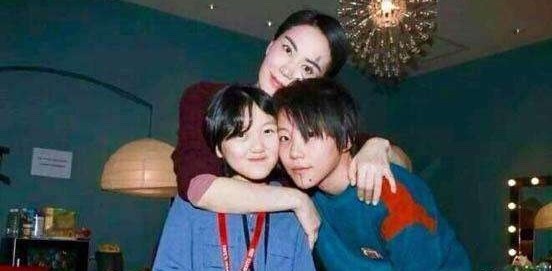 王菲母女三人将首次同台!窦靖童李嫣同登《幻