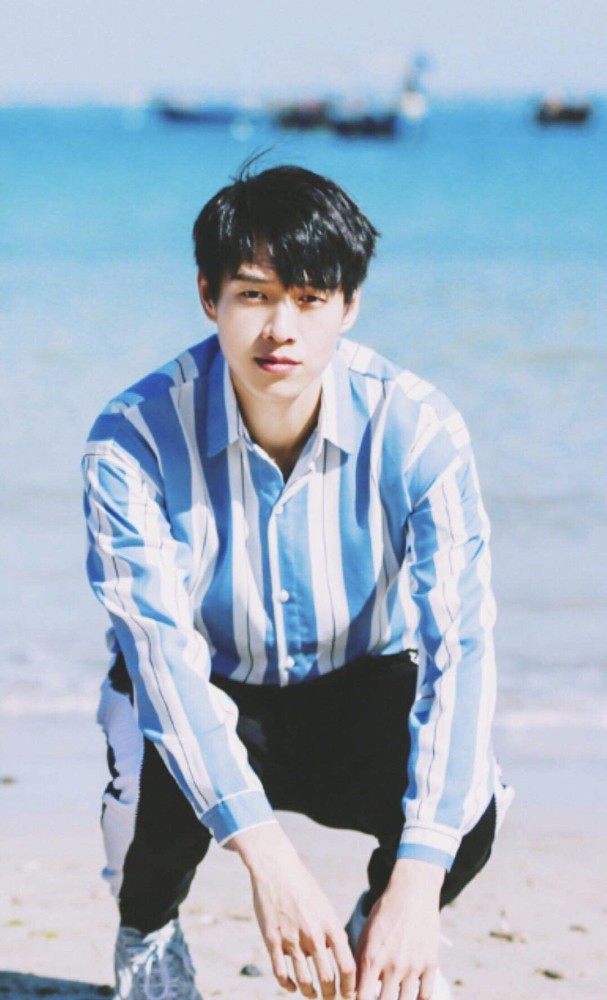 他演技不错也是小鲜肉,却因为脾气好经常被忽