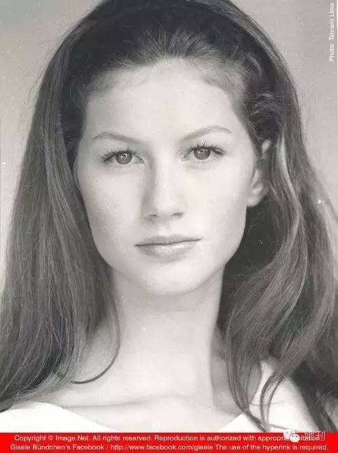 从丑小鸭到全球最贵超模,她每一步都走出了女