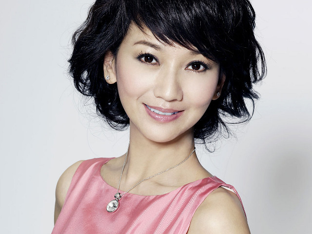 看完赵雅芝年轻时的照片,你就会明白黄锦燊为