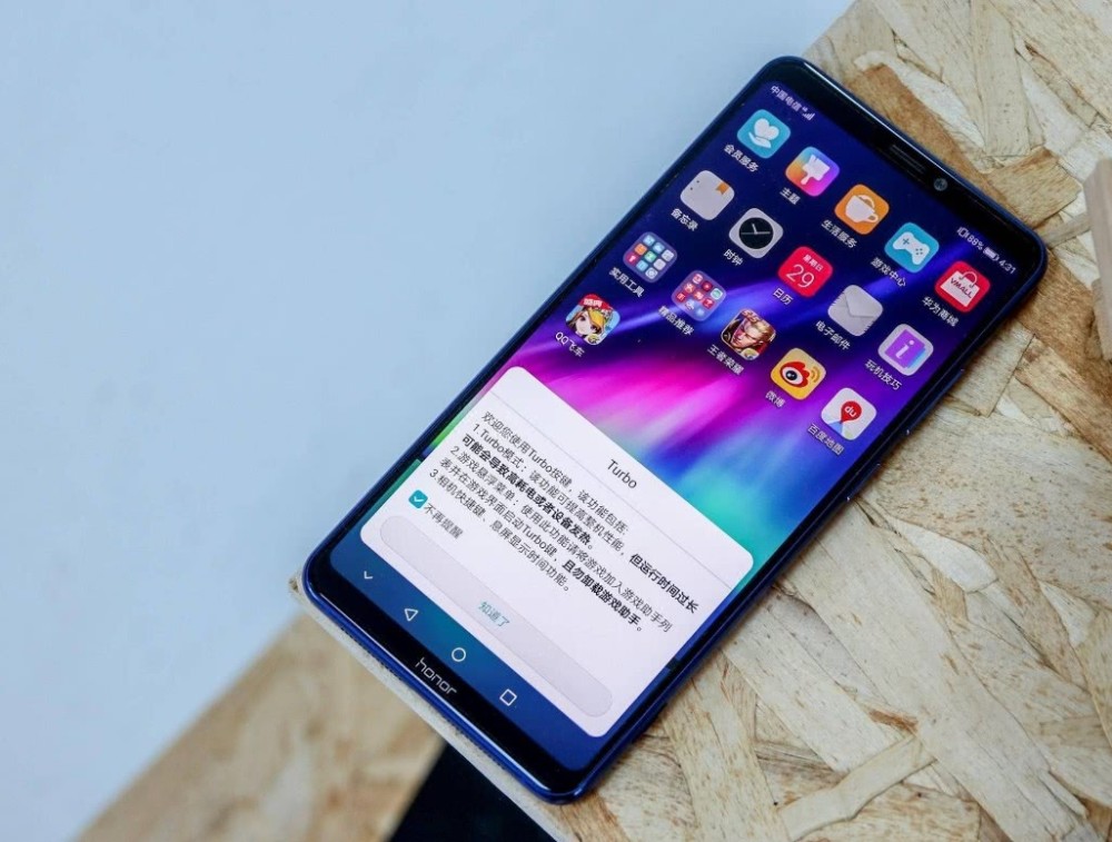 屏幕深受吐槽!荣耀Note10开卖后,用户做出了这