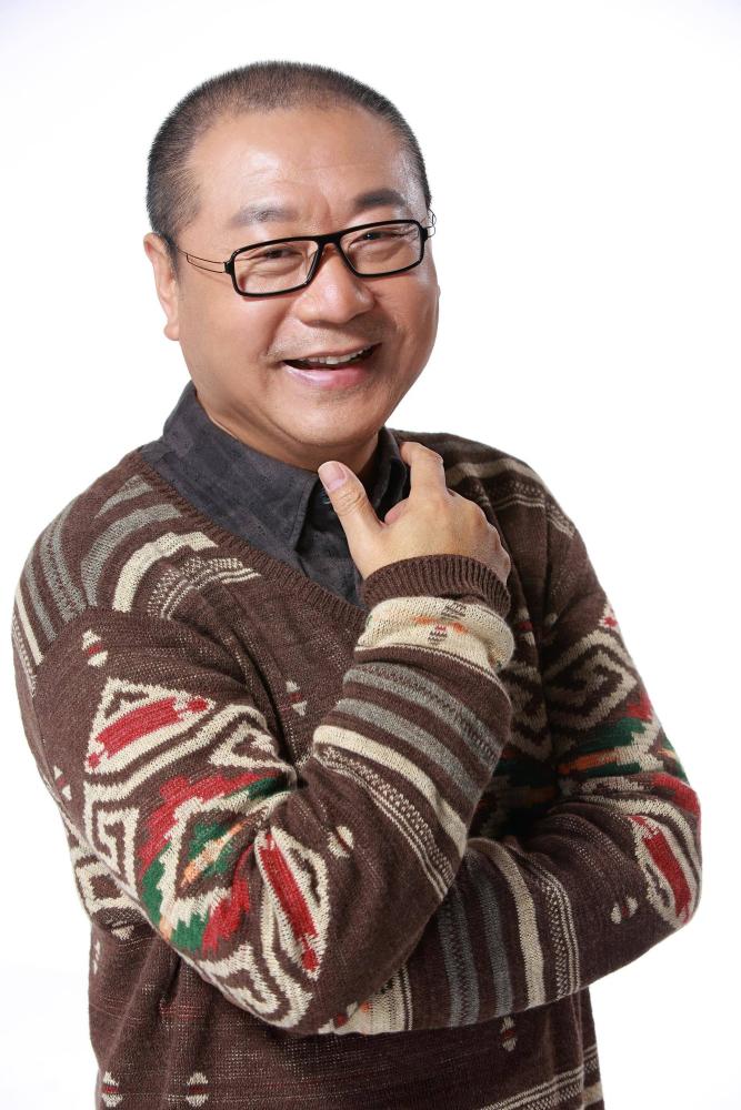 他与赵本山合作15年，春晚最火时转行，喜剧演员也能得金马奖？