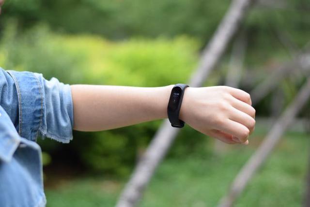 有品手环,智能手环界新星,NFC+AMOLED彩