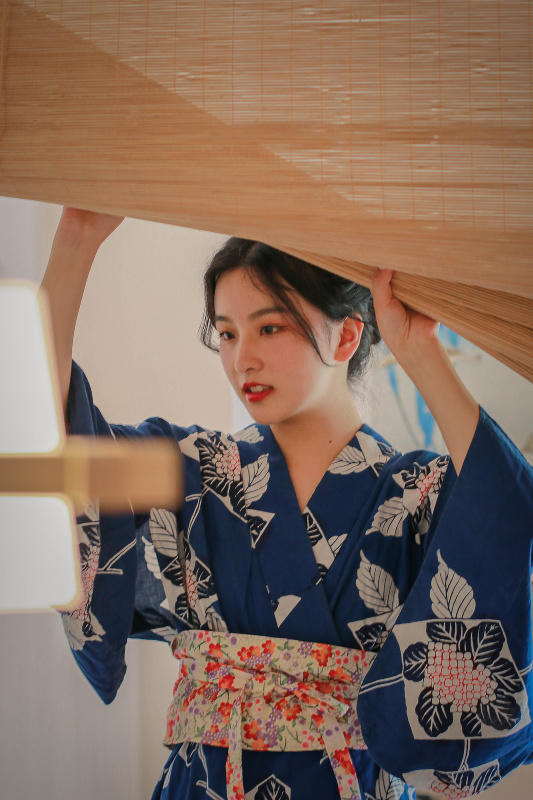 艺术摄影 肌肤白嫩如雪的和服美人 一见惊艳 看点快报