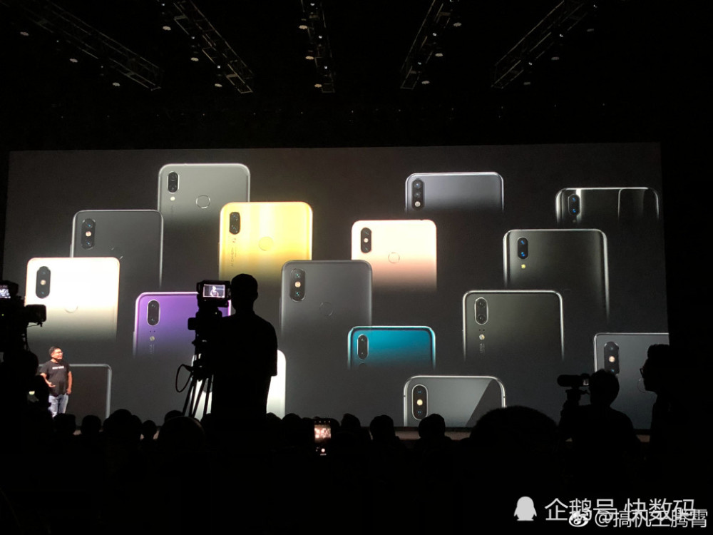 老罗偷笑 魅族吐槽2018年国产手机 清一色刘海