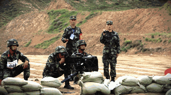 重机枪射击