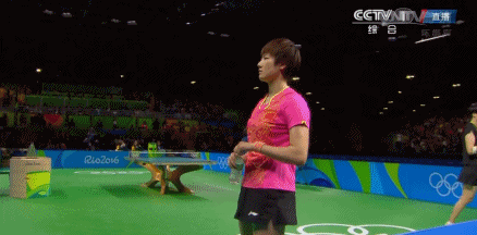 gif看巅峰:最紧张的超水平女乒决赛 从眼神pk到飙泪