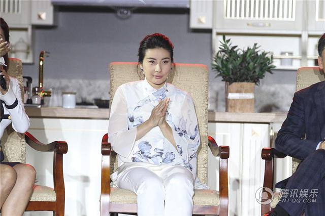 郭晶晶民国做派:老二想生女儿_学生时代娱乐