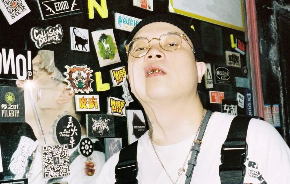 功夫胖的江湖风究竟是什么风?吴亦凡的「窄边墨镜」到