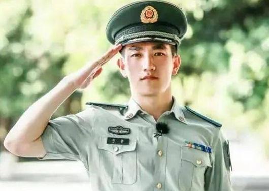 李晨前女友 张馨予微博宣布结婚 曾经跟新郎官参加过同档节目 看点快报