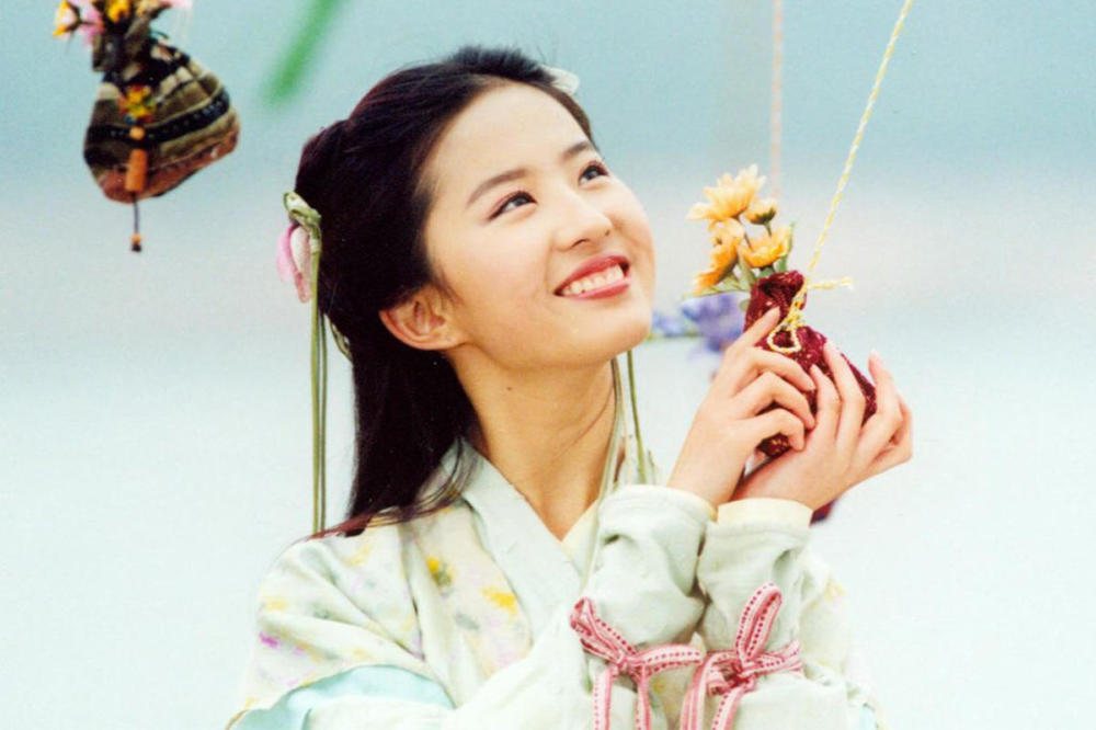 刘亦菲版花木兰定妆照曝光,很有从军的粗糙感