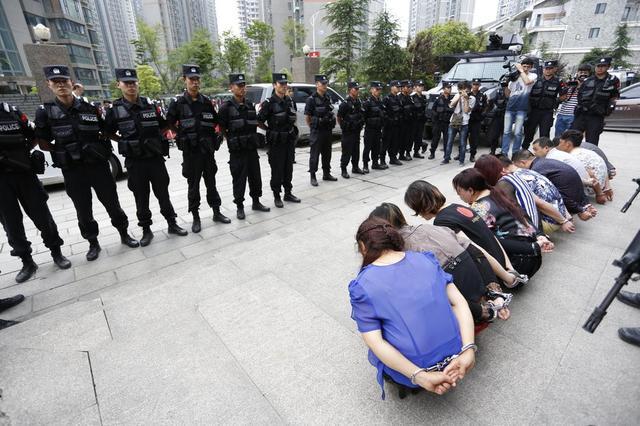 组图:贵阳警方侦破特大传销案 遣返4000余人