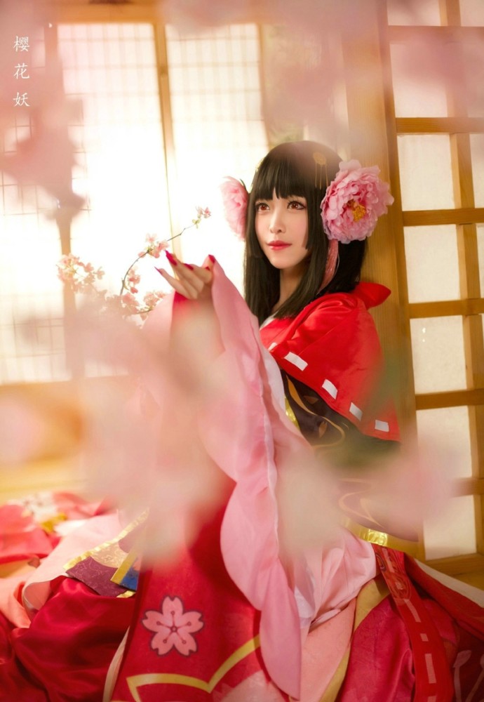 阴阳师,cosplay樱花妖桃花妖,小姐姐的穿着生动形象