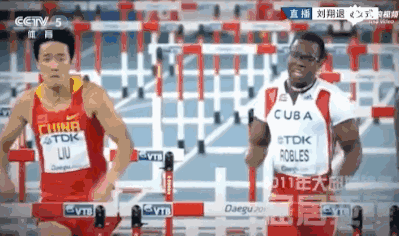 众所周知, 我国著名110米栏跨栏运动员刘翔 在2008年和2012年奥运会