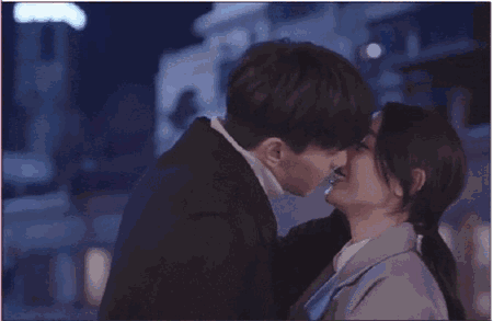 邓伦想问:吻戏怎么拍才能骚骚骚骚断腿?