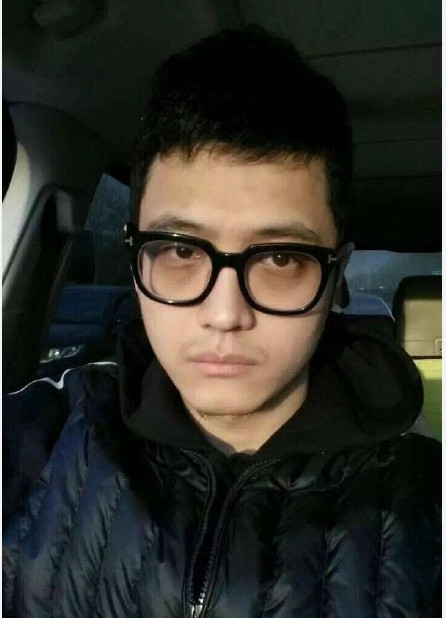 王宝强经纪人宋喆照片曝光!网友:给儿子做亲子