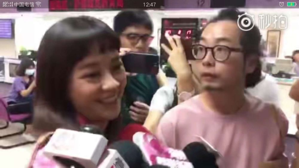 陈意涵许富翔七夕领证,挺孕肚难掩幸福,大方透露宝宝性别是男生