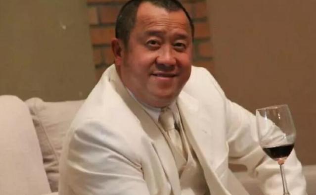 娱乐圈从来不缺渣男,阮经天汪峰上榜,而犯众怒