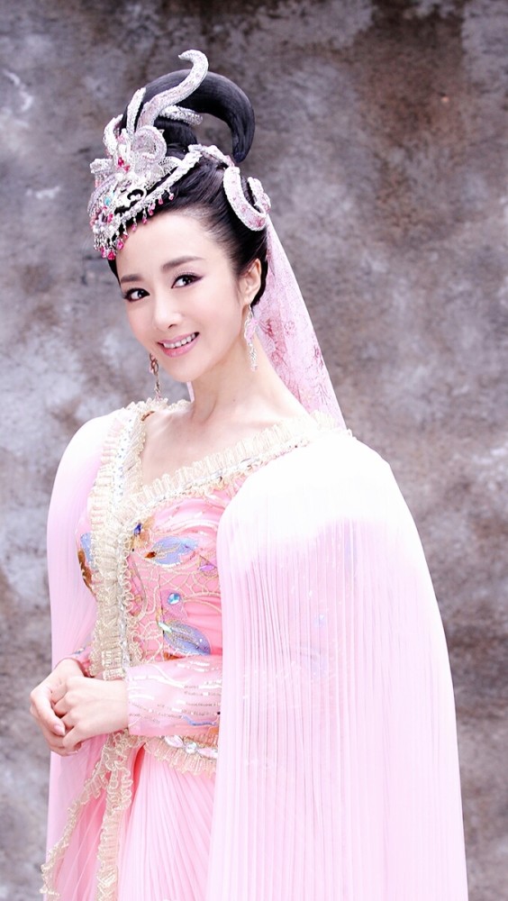 被大家吐槽脸僵硬的李依晓,原来她之前出演的苏妲己