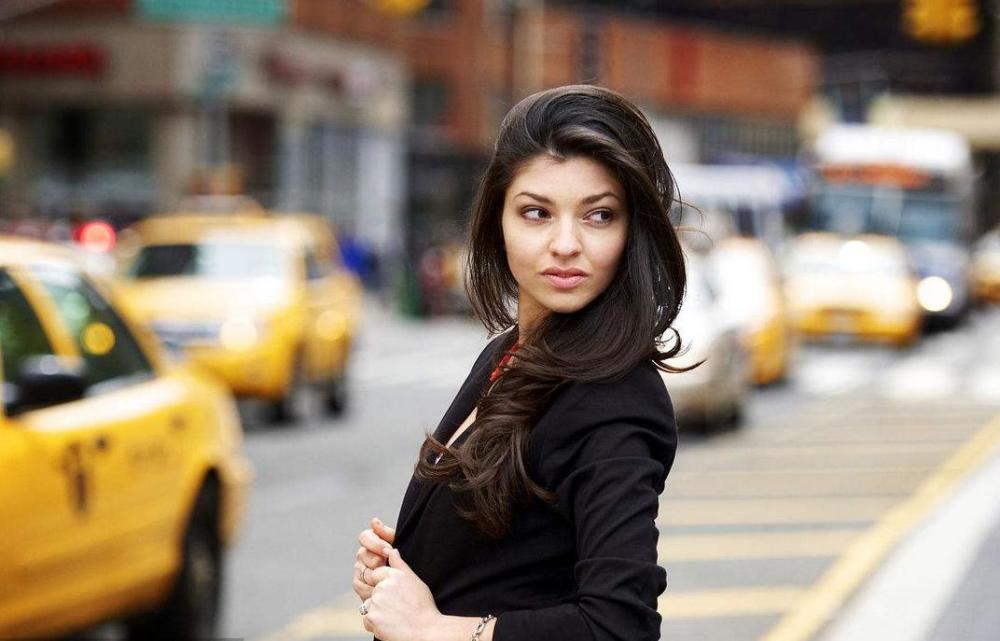 势单力薄,对图谋不轨的男性司机来说犯罪资本非常低