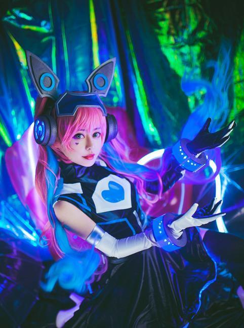 cosplay王者安琪拉,cosplay表演 王者荣耀cos,这个安琪拉好酷呀