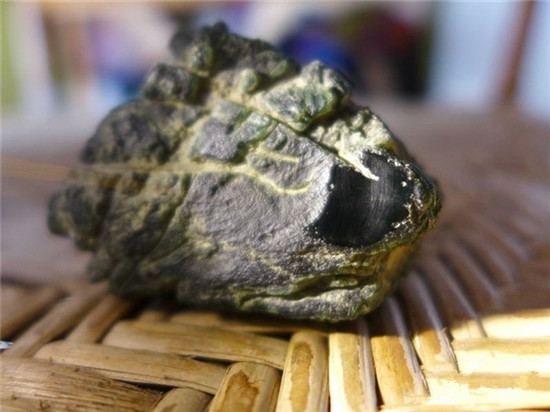 雅觅赌石知识——墨翠都产自哪些场口,各有什么特点! 雅觅赌石知识——墨翠都产自哪些场口,各有什么特点!