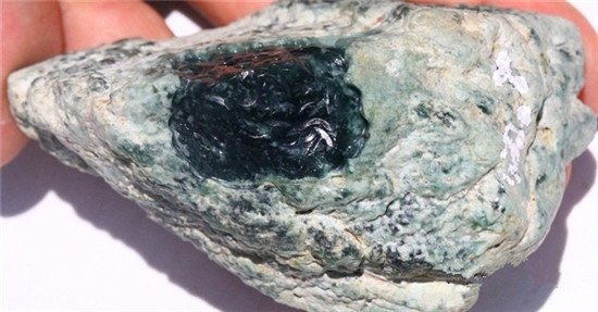 雅觅赌石知识——墨翠都产自哪些场口，各有什么特点！