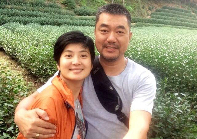 出道33年零绯闻,悄悄娶了圈外老婆无人发现,如今3岁女儿太漂亮了