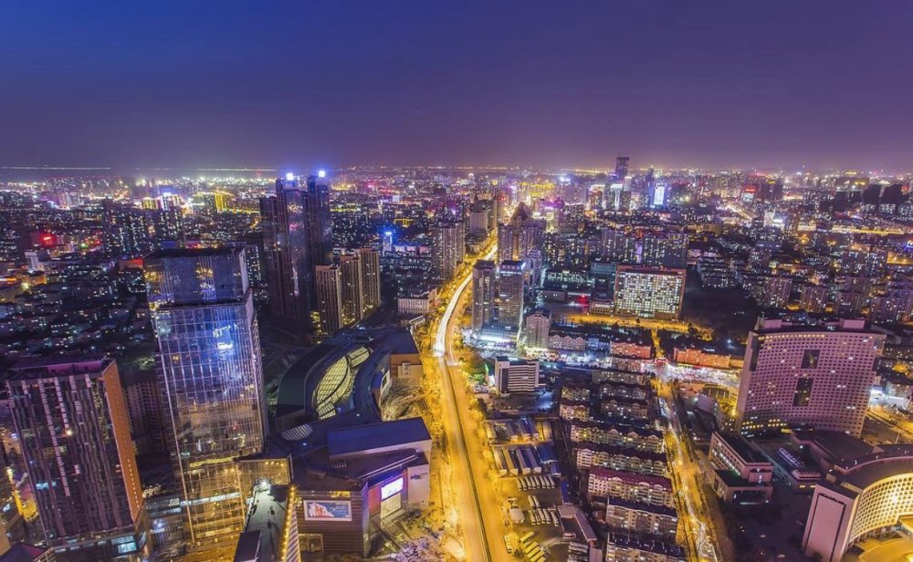 中国夜景"最美"的城市,重庆第三,上海第二,第一名无人