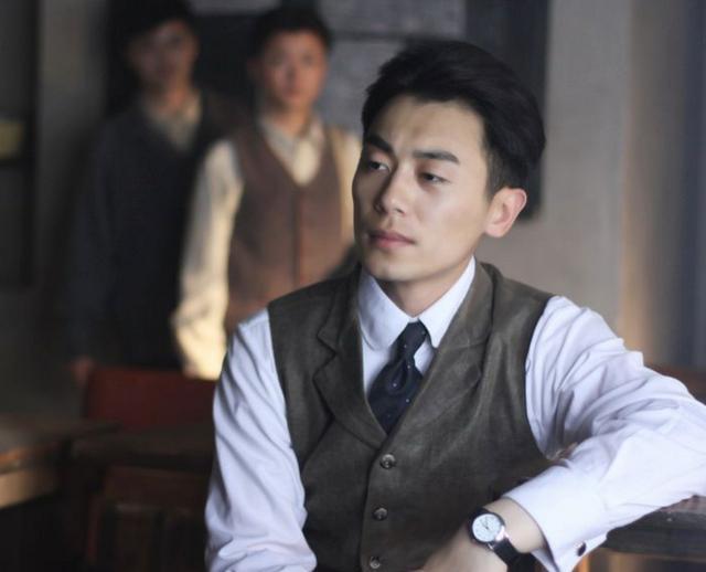 朱亚文《红高粱》饰演男主角余占鳌.朱亚文——行走的荷尔蒙