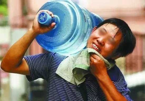 我的天!上海月薪过万的工作 现在转行还来得及