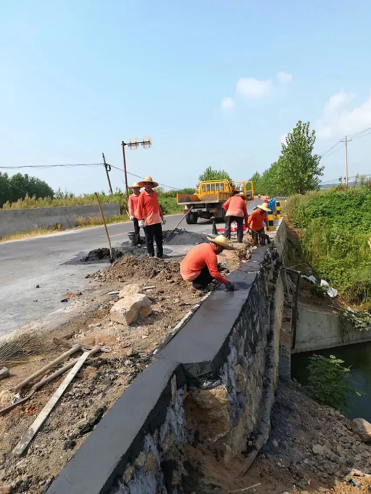 蔡甸人都来看看,蔡甸南桥公路会变成这样.