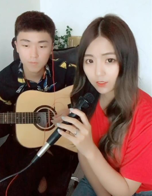 抖音大揭秘:抖音上那么多美女,为什么莉哥,m哥和老代成了三巨头