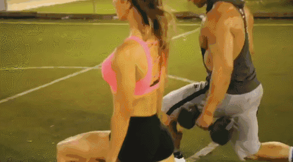 韩国肌肉情侣实力开挂,同时拥有