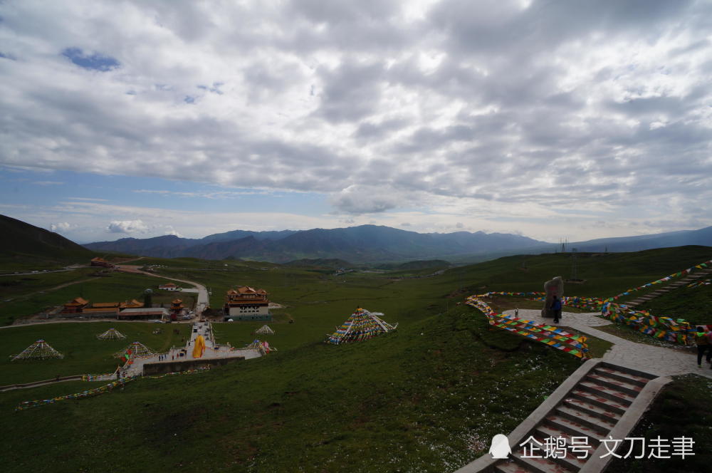 青海日月山景区