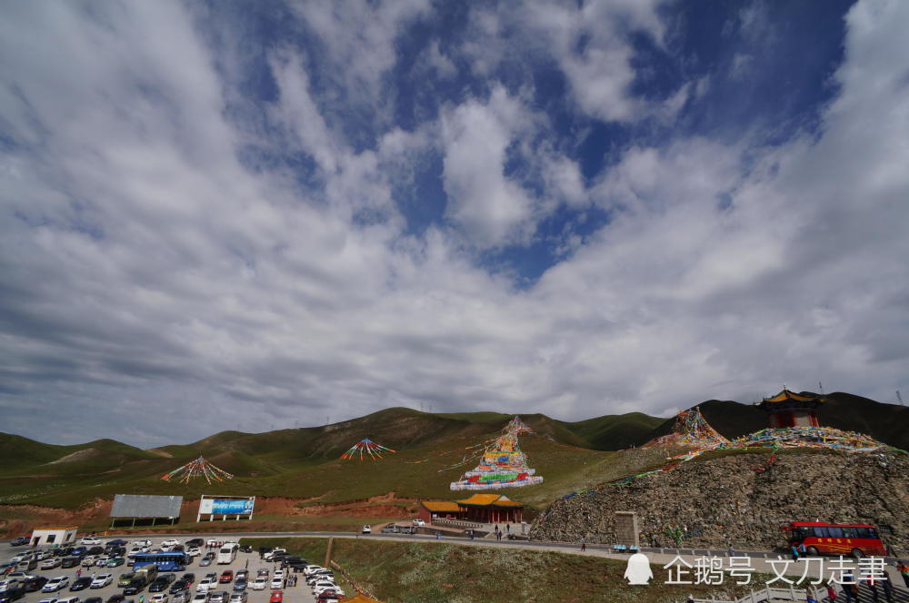 青海日月山景区