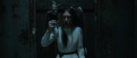 就算不能坟头看鬼,《鬼修女》还是把人吓出一身冷汗