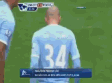 德容铲断本阿尔法的腿