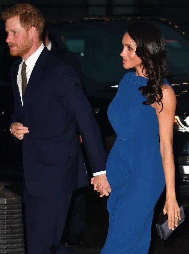 梅根王妃再次盛装亮相,小腹微微鼓起疑似怀孕