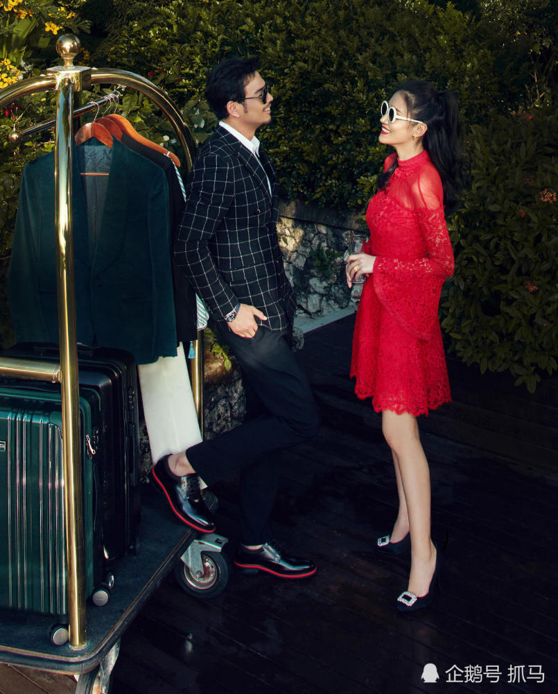 杨烁婚纱照_杨烁老婆(2)