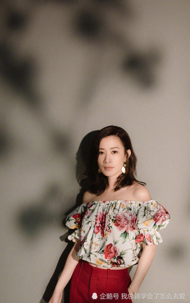 佘诗曼一组写真照,尽显别样芳华!