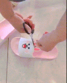 滑水道前是小姐姐,滑水道后就变成小哥哥了