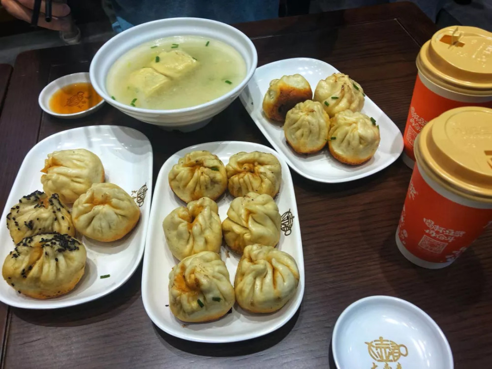 15.生煎------大壶春(各分店)