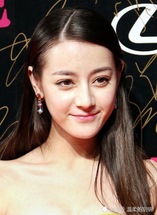 迪丽热巴老得好快啊!不到26岁,却像中年女人